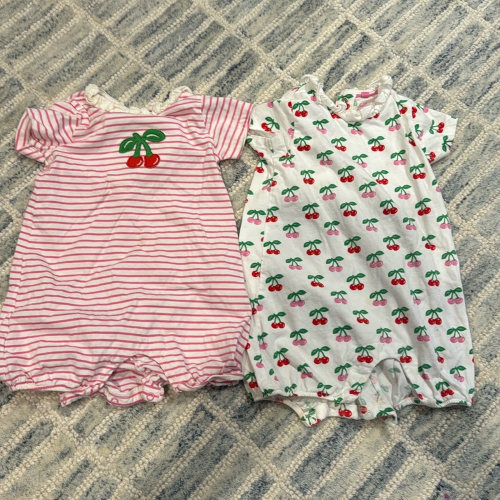 Baby boden romper set